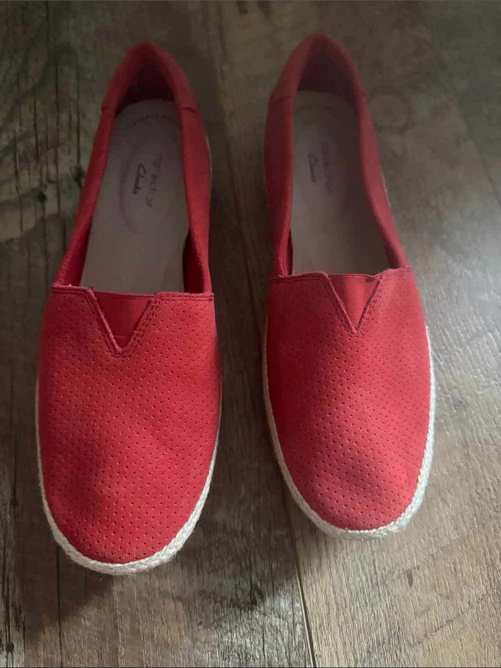 Clark’s Ultimate Comfort Red Slip-On Espadrille Flats - Women Size 8.5W
